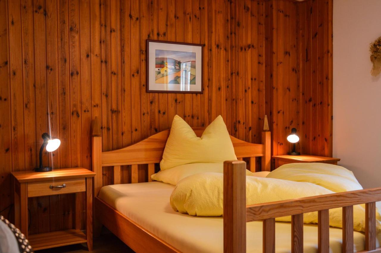Hotel Steinerhof Braies  Esterno foto
