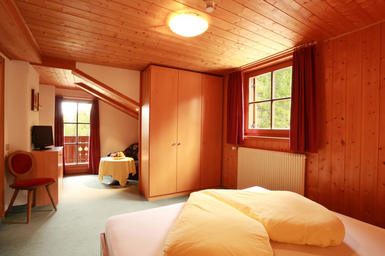 Hotel Steinerhof Braies  Esterno foto