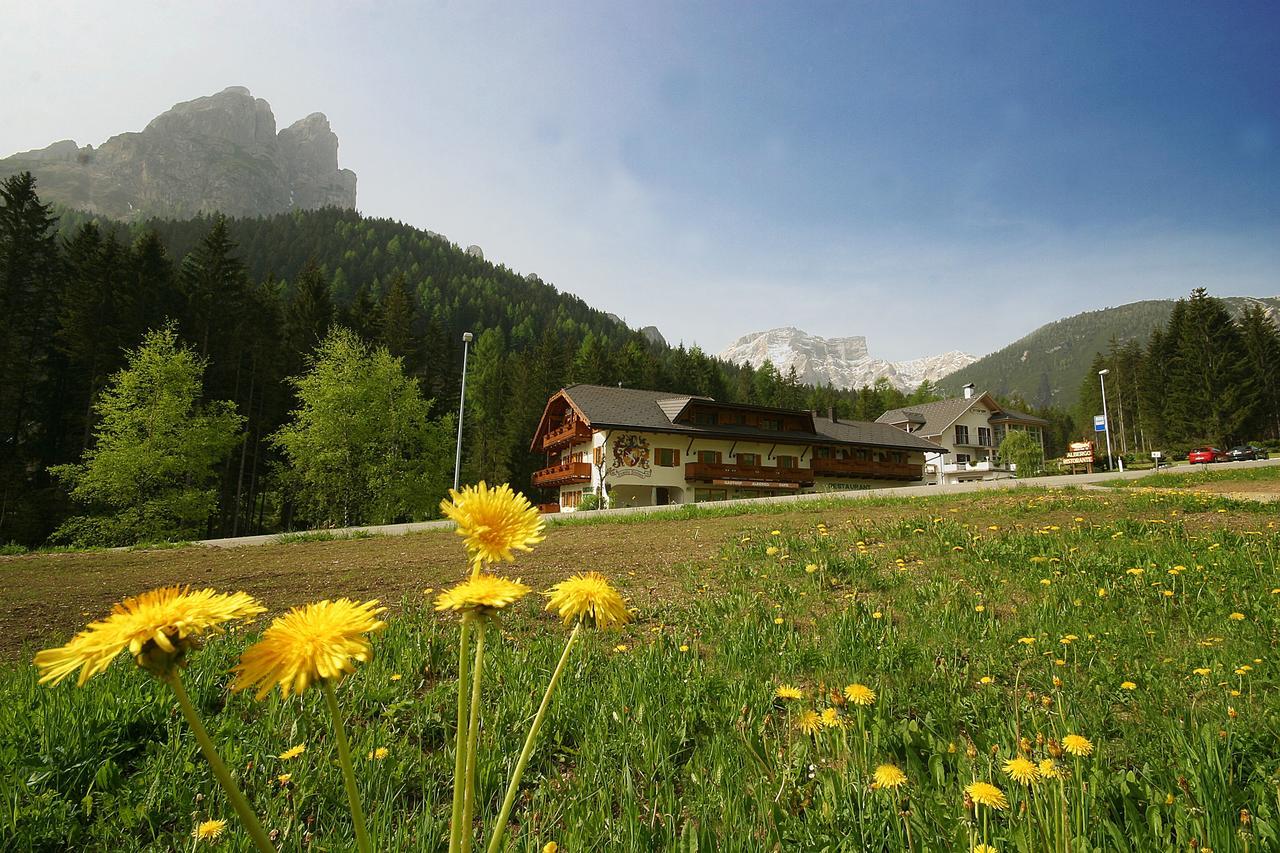 Hotel Steinerhof Braies  Esterno foto