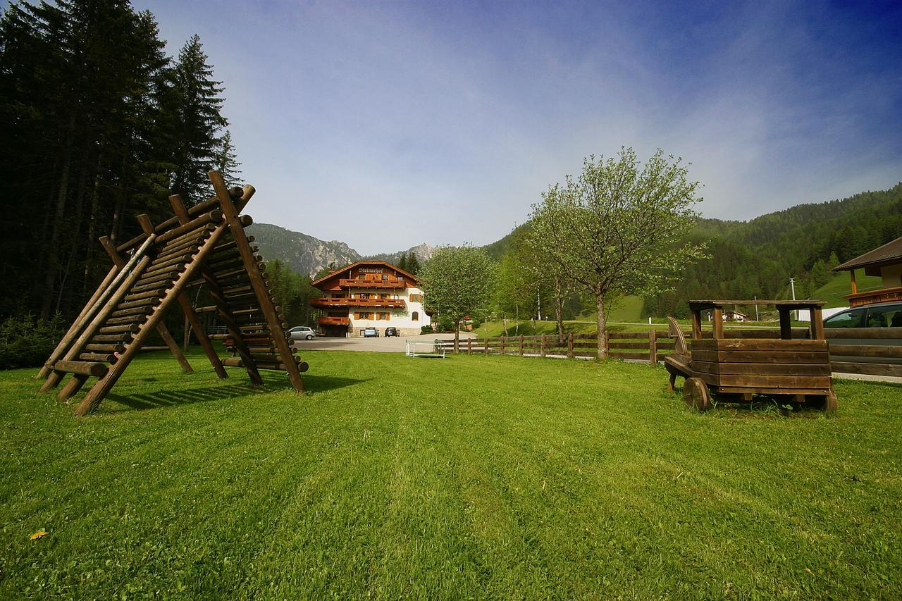 Hotel Steinerhof Braies  Esterno foto