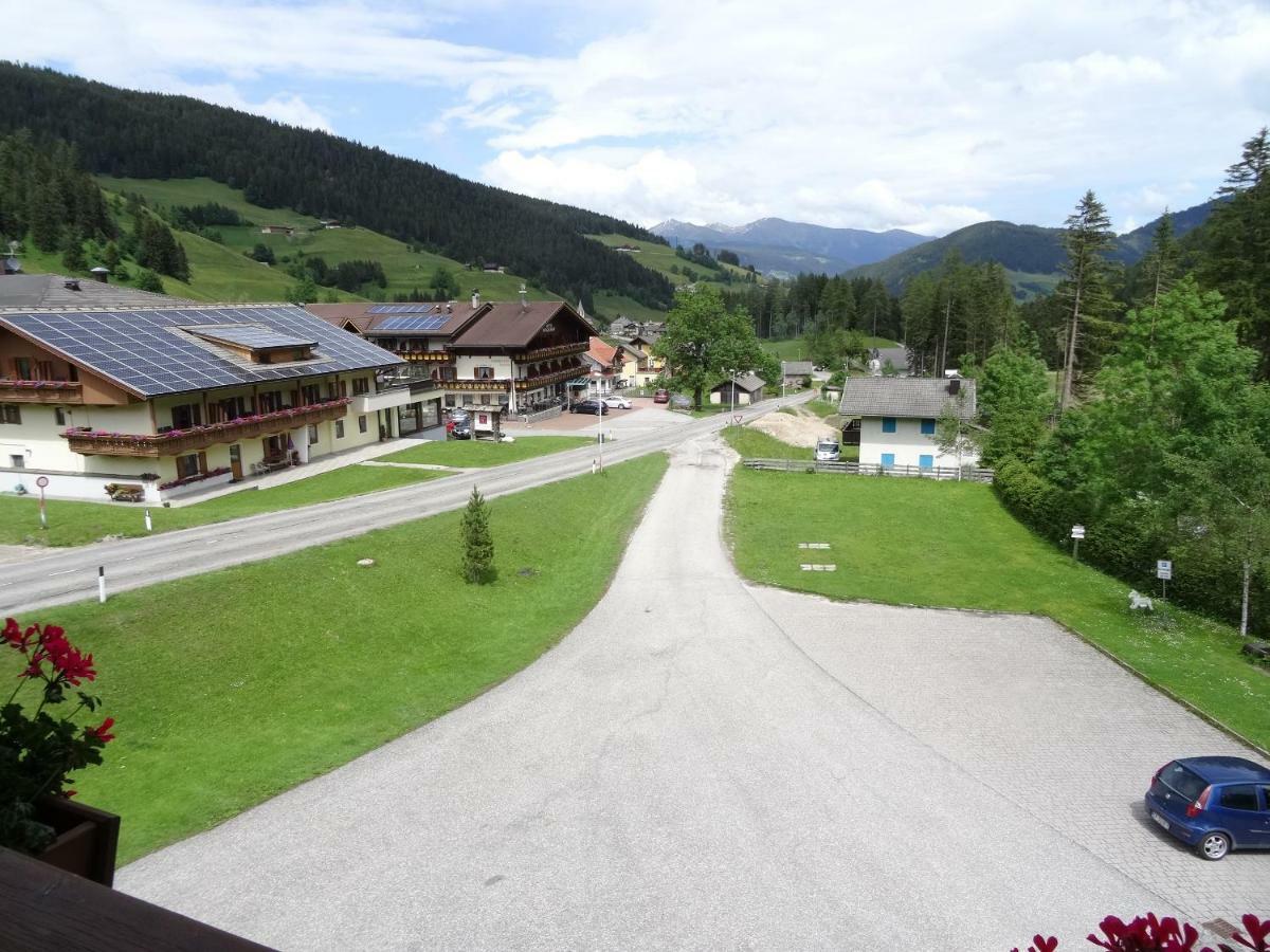 Hotel Steinerhof Braies  Esterno foto